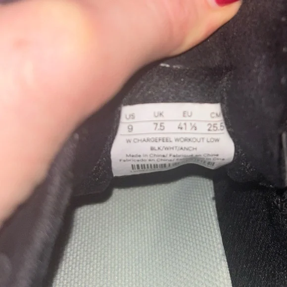 Women’s Chargefeel Low Workout Shoe - Size 9 - Picture 5 of 5